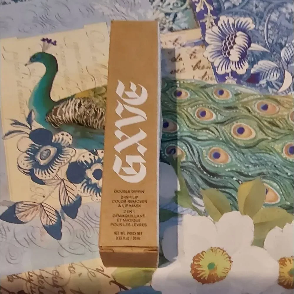 BNIB~Gwen Stefani GXVE Double Dippin 2-in-1 Lip Color Remover & Lip Mask